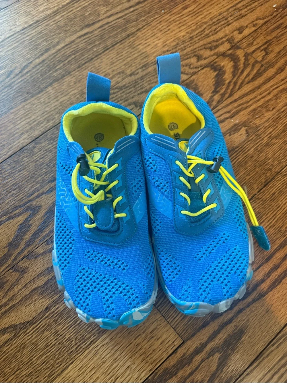 Kids water shoes Sneakers in Bright Blue with Yellow Accents